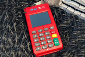 乐刷：POS机涨价后多扣的手续费和流量费还能要回来吗？